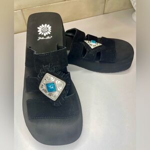 Yellowbox NIB Black Suede Sandal